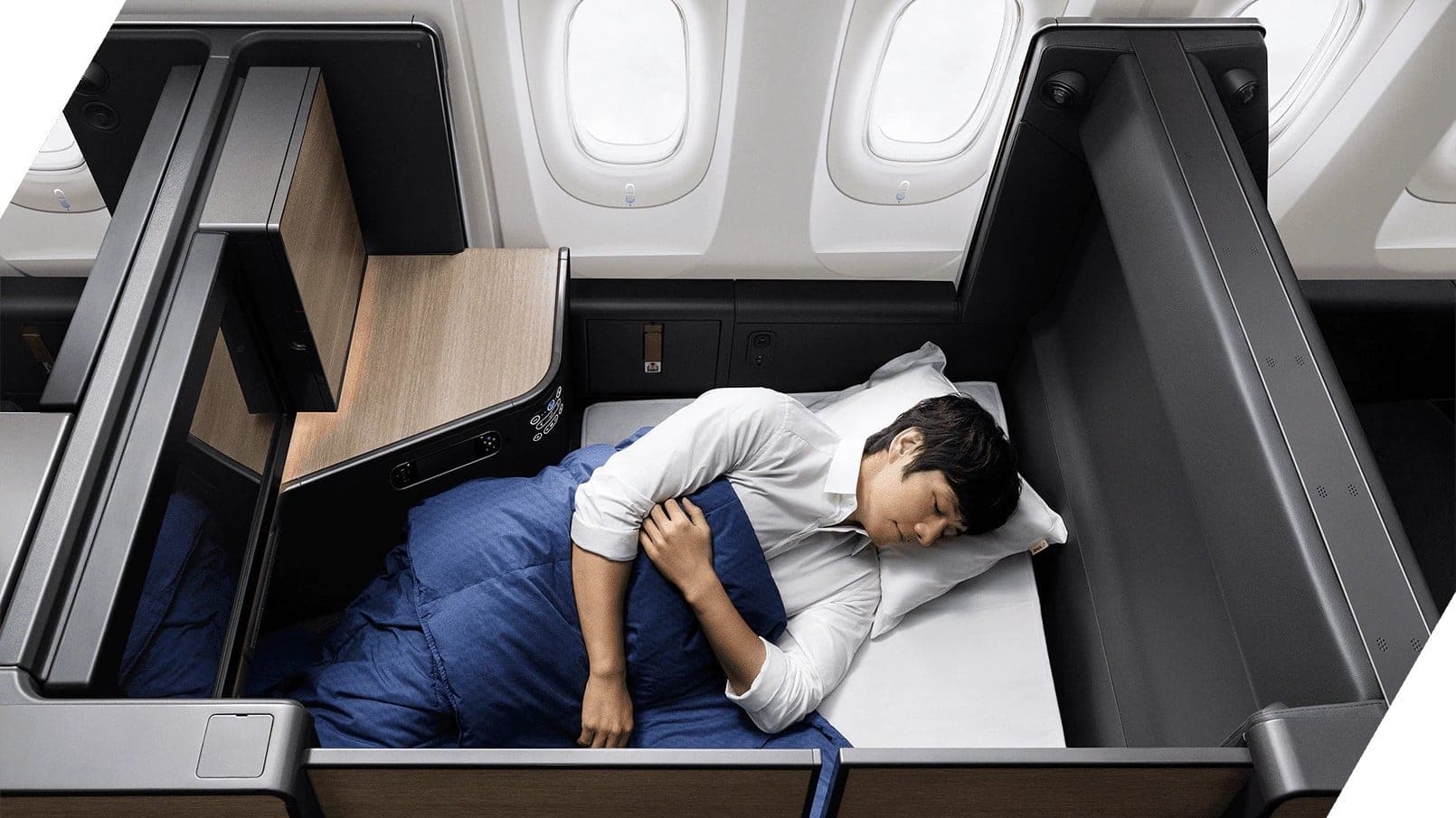 Airline review Cabin & Seat - ANA - 1