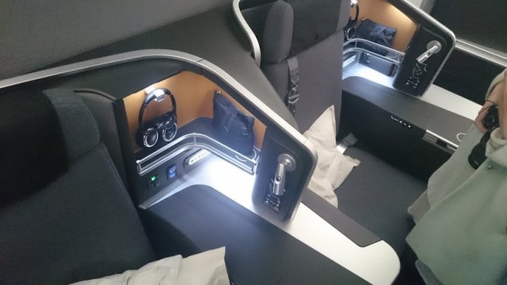 User review: New Business Class cabin SAS, Stockholm - Hong Kong - 8