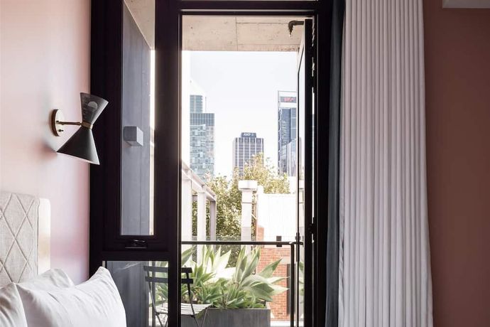 Alex Hotel