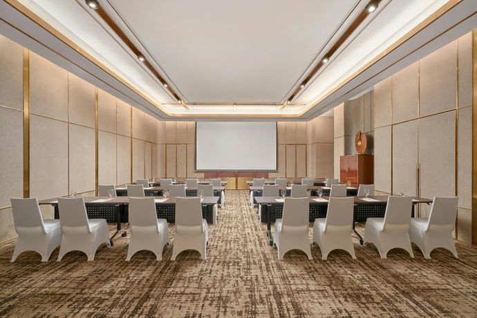 Vinpearl Landmark 81, Autograph Collection - 50