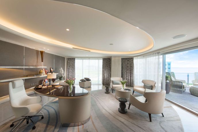 Conrad Manila - 13