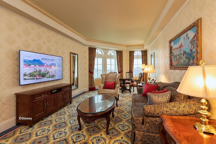 Hong Kong Disneyland Hotel - 22