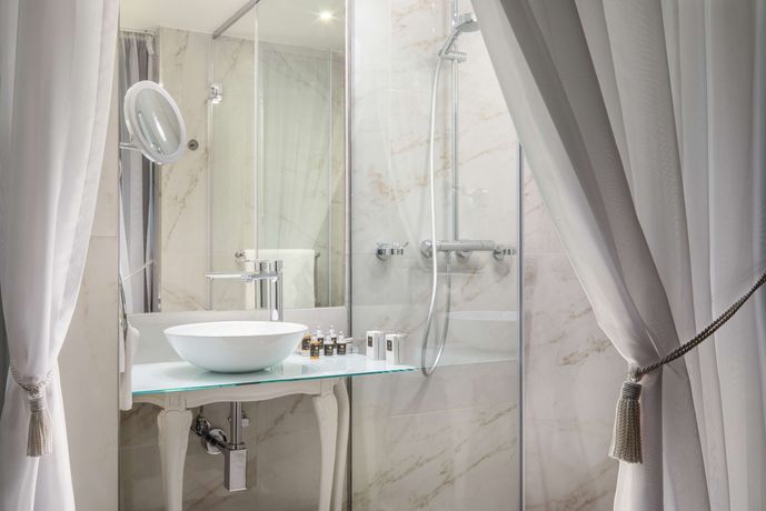 Verified hotel review - Mystery Hotel Budapest - 53