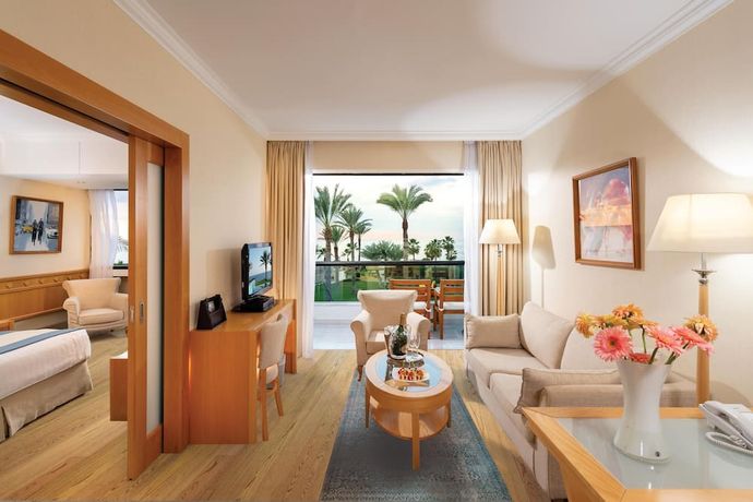 Constantinou Bros Asimina Suites Hotel - 17