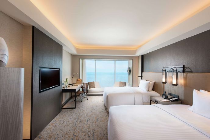 Conrad Manila - 52