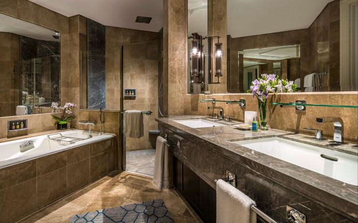 Verified hotel review - Four Seasons Hotel Singapore - 3