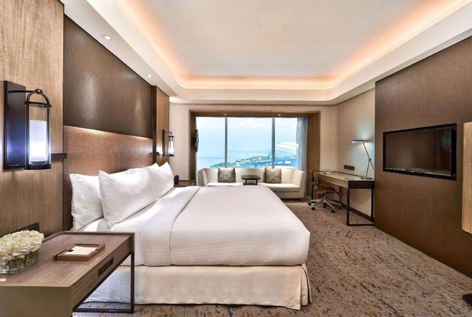 Conrad Manila - 16