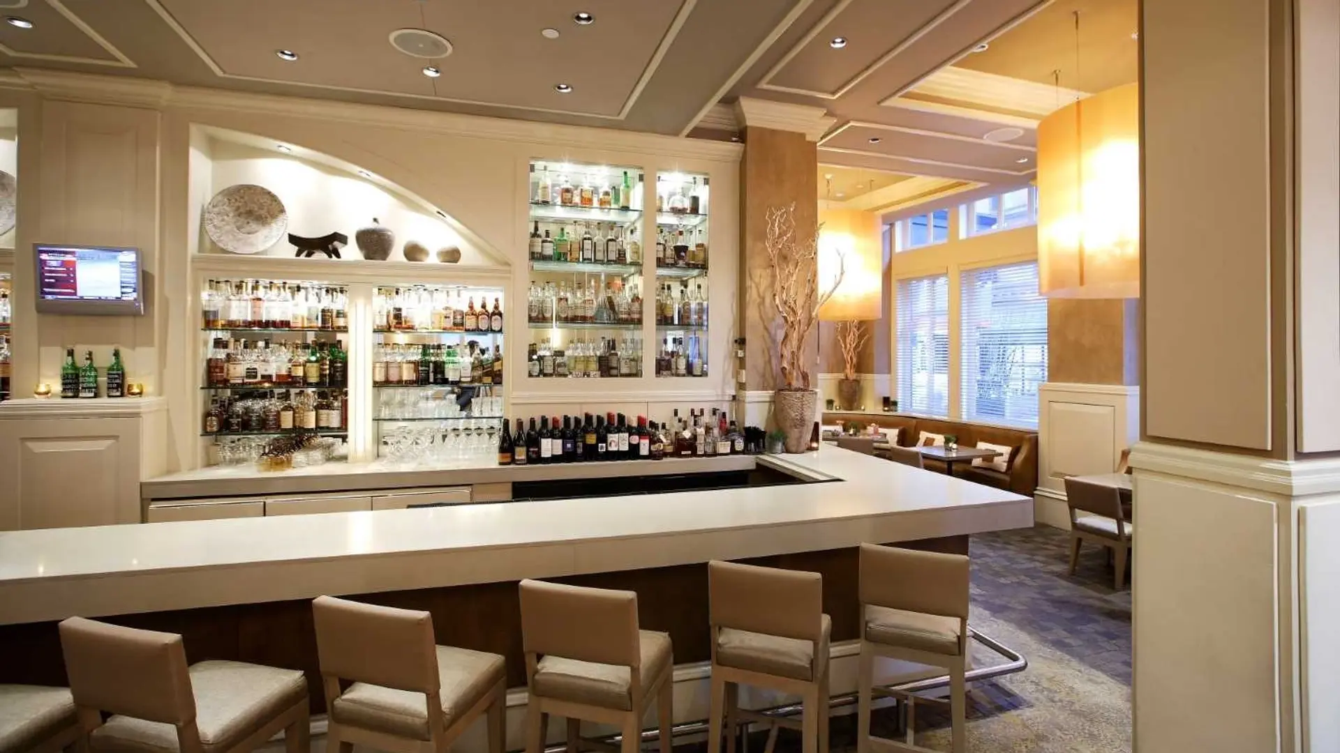 Review of XV Beacon Hotel - 2