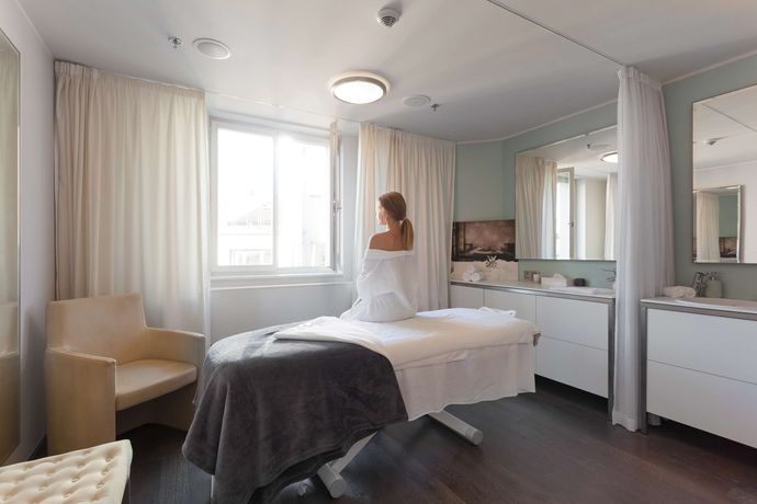 Verified hotel review - The Emblem Hotel - 35