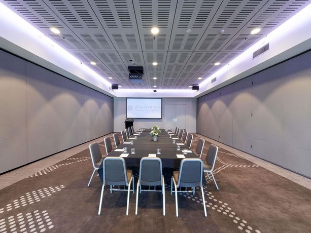 Crowne Plaza Adelaide