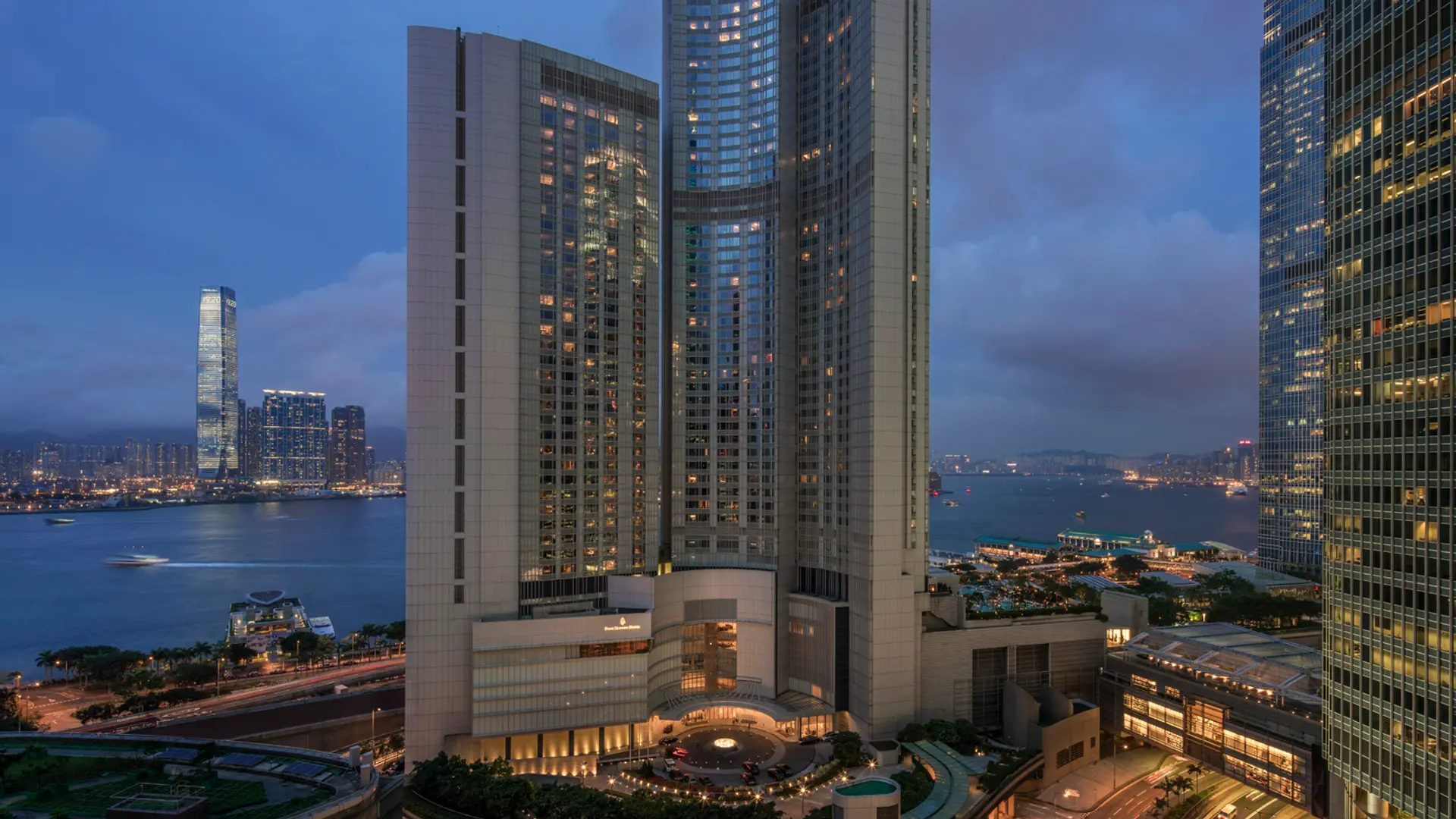 Review of Four Seasons Hotel Hong Kong - 7