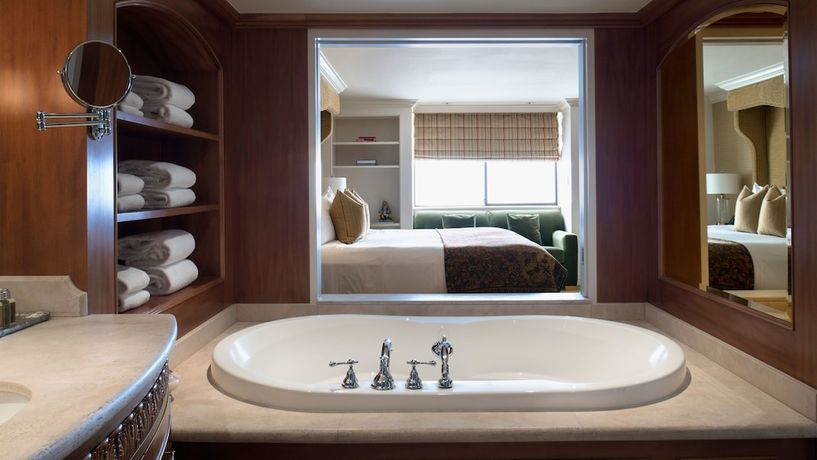 Verified hotel review - Wedgewood Hotel & Spa - 22