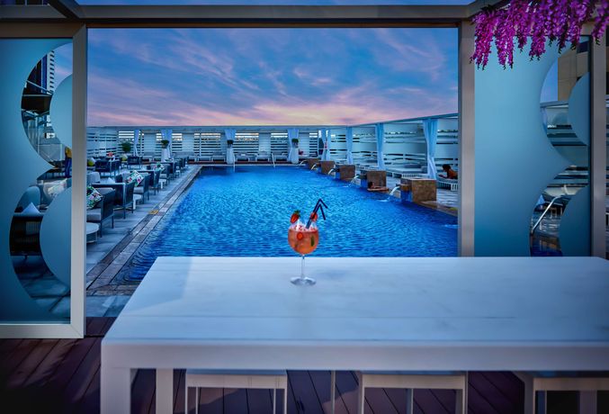 Media One Hotel - 9