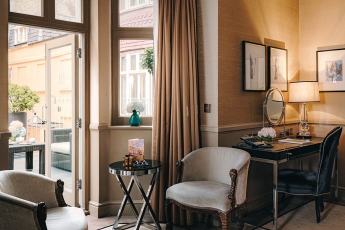 Verified hotel review - St James Hotel and Club Mayfair - 57