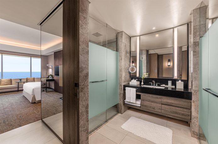 Conrad Manila - 48