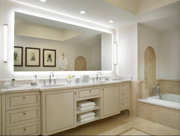 Acqualina resort