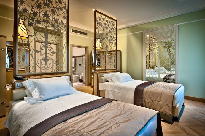 Verified hotel review - Chateau Monfort - 1