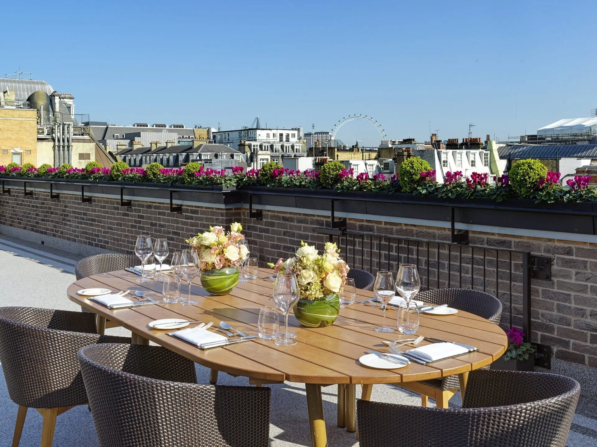 Hotel review Location' - The Stafford London - 1