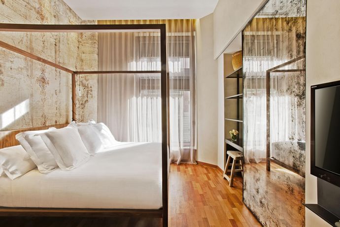 Verified hotel review - Claris Hotel GL - 32