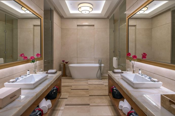 Verified hotel review - Solaire Resort & Casino - 5