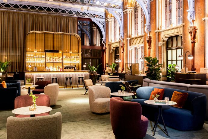 St. Pancras Renaissance Hotel London - 9