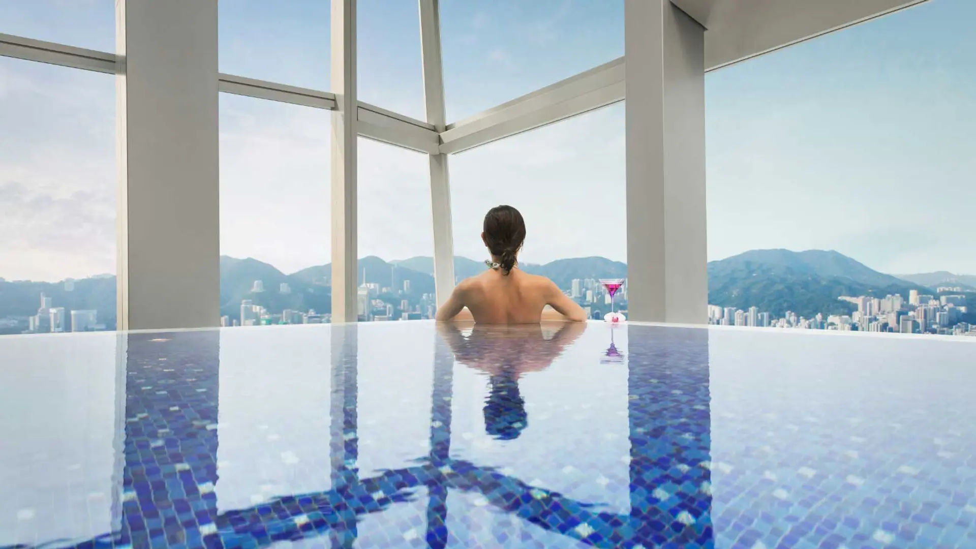 Review of The Ritz-Carlton Hong Kong