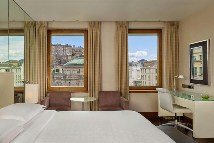 Sheraton Grand Hotel & Spa - 26