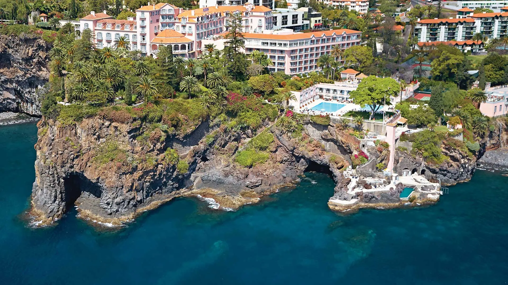 Hotel review Location' - Belmond Reid's Palace - 0