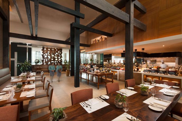 Conrad Manila - 33