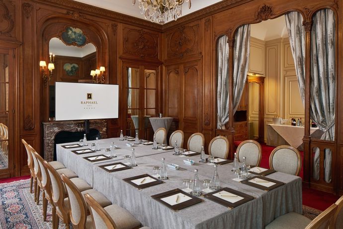 Verified hotel review - Raphael - 30