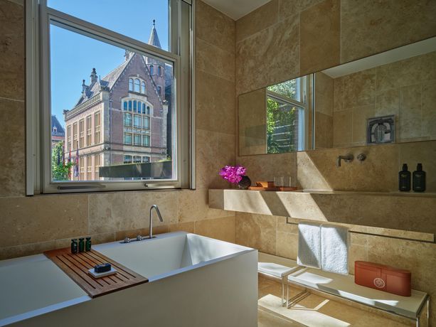 Conservatorium Hotel - 36