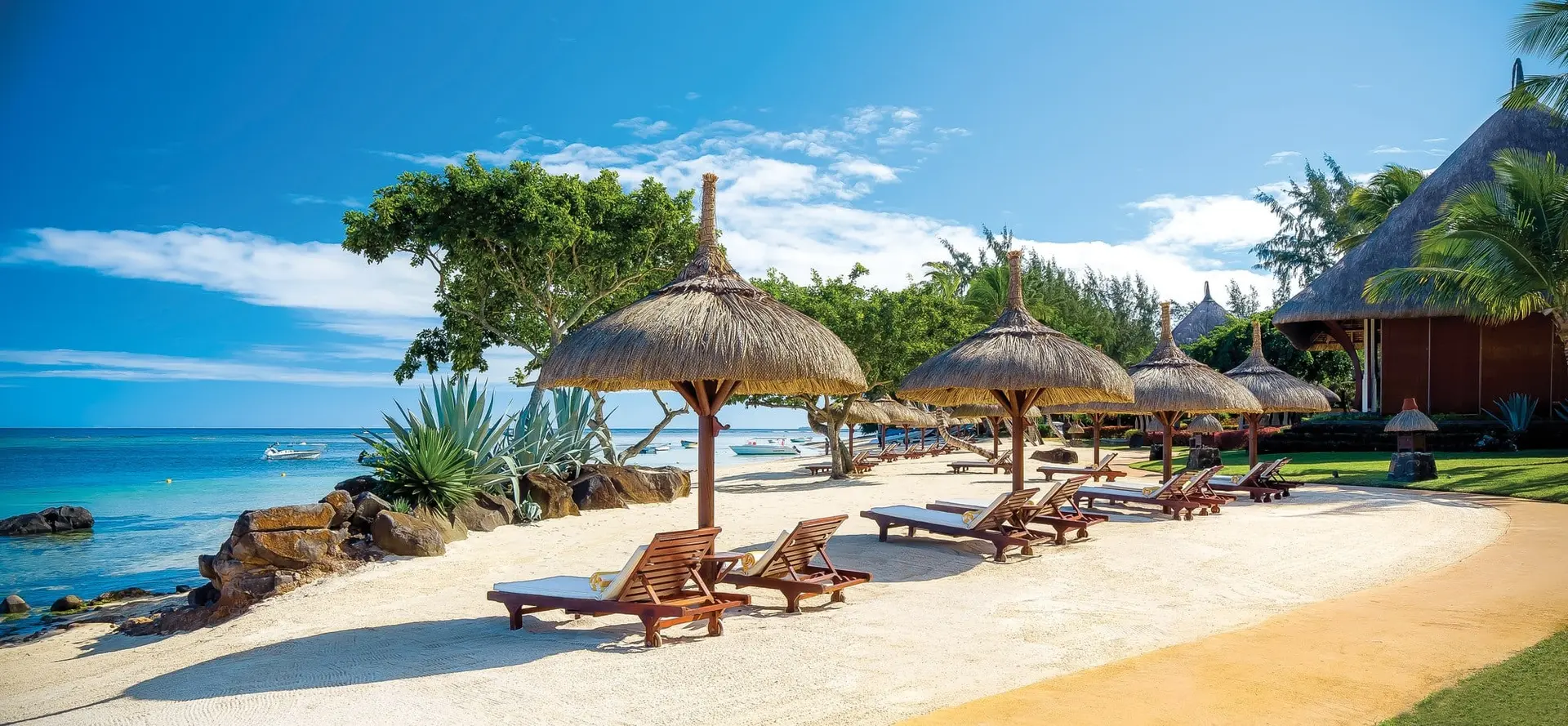 Hotel review What We Love' - The Oberoi Mauritius - 0