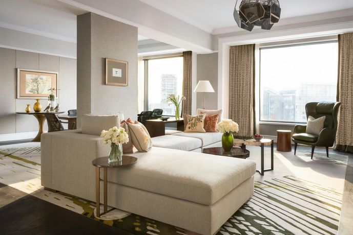 Verified hotel review - Four Seasons Hotel Singapore - 16