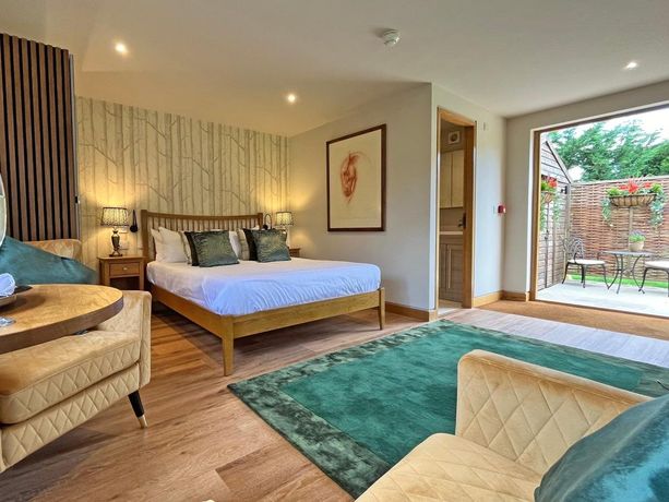 Abbots Grange Manor House - 23