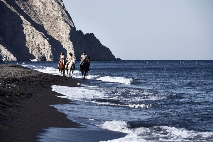 Verified hotel review - Mystique, a Luxury Collection Hotel, Santorini - 20