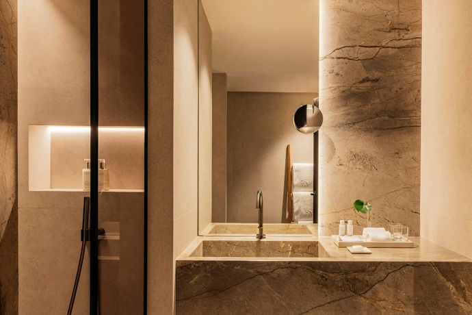 Verified hotel review - Claris Hotel GL - 24