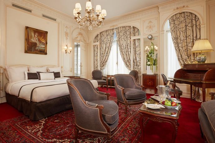 Verified hotel review - Raphael - 1