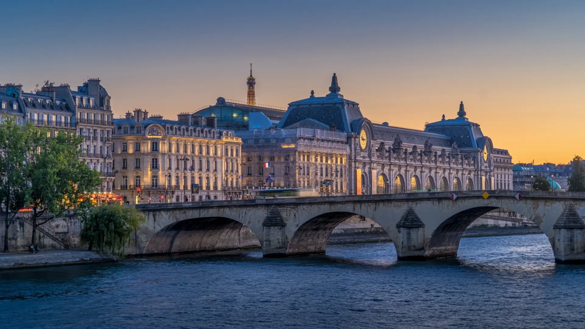 Hotel review Location' - J.K. Place Paris - 1