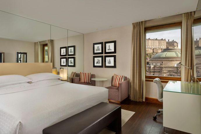 Sheraton Grand Hotel & Spa - 43