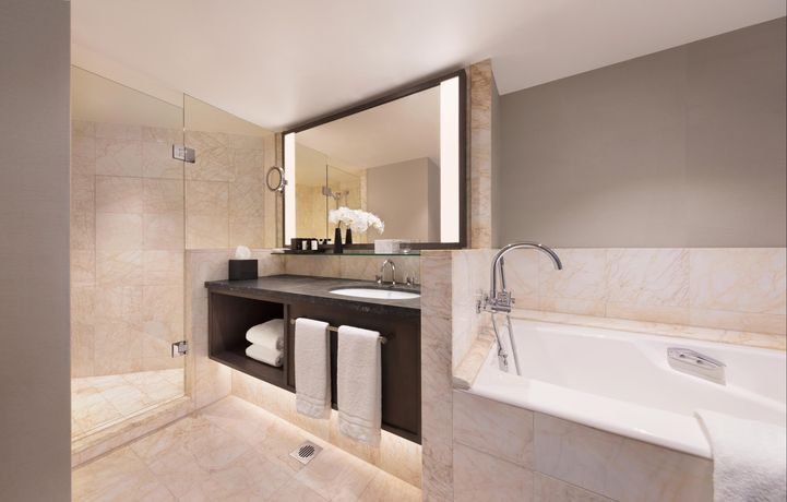 Four Seasons Hotel Sydney - 30