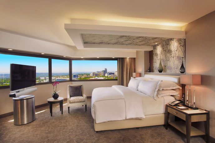 Verified hotel review - Sandton Sun - 2