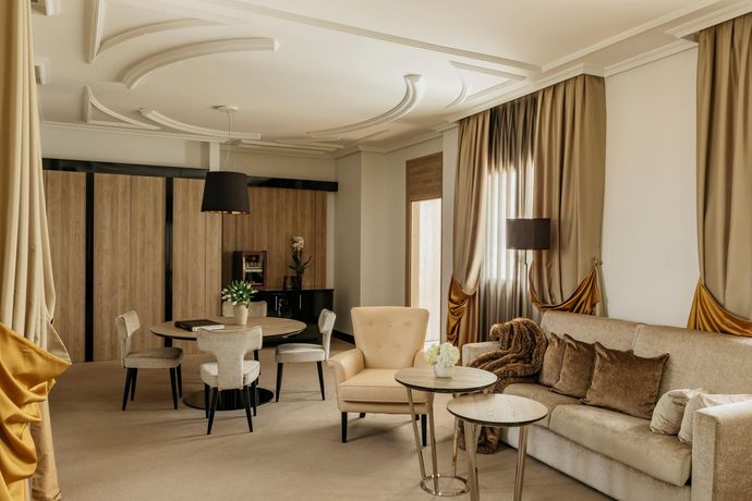 Verified hotel review - Gran Meliá Palacio de los Duques - 43