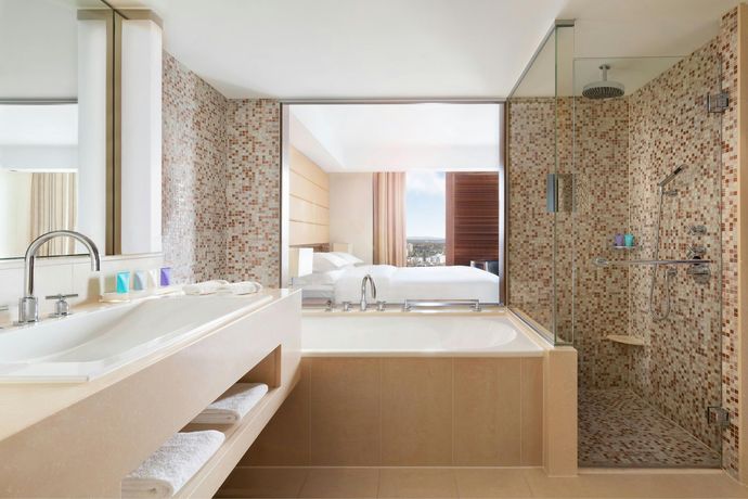 Verified hotel review - JW Marriott Hotel Frankfurt  - 4