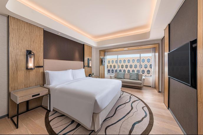 Conrad Manila - 57