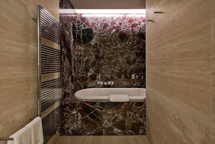 Verified hotel review - Fendi Private Suites - 27