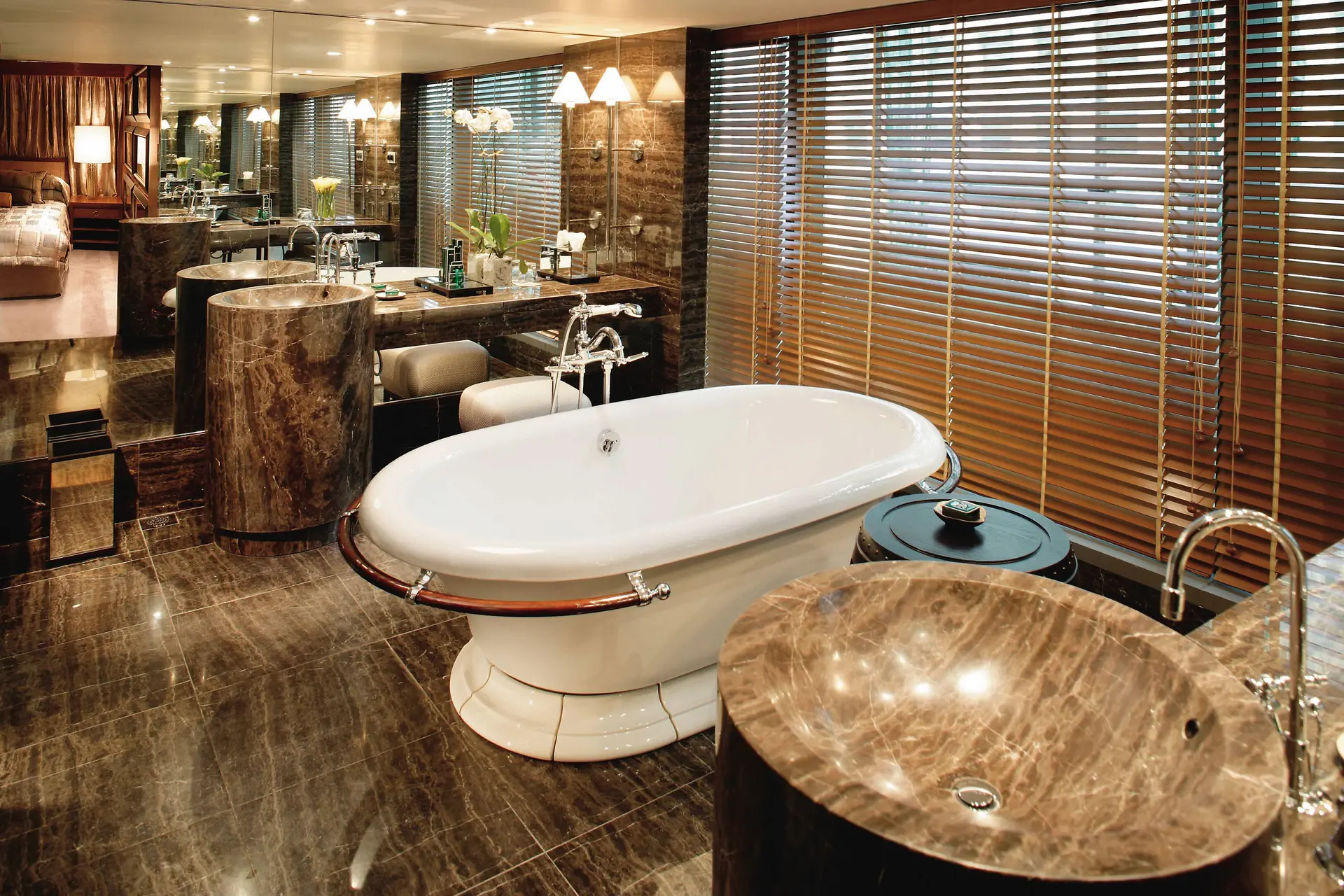 Hotel review Accommodation' - Mandarin Oriental Hong Kong - 11