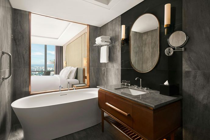 Vinpearl Landmark 81, Autograph Collection - 52