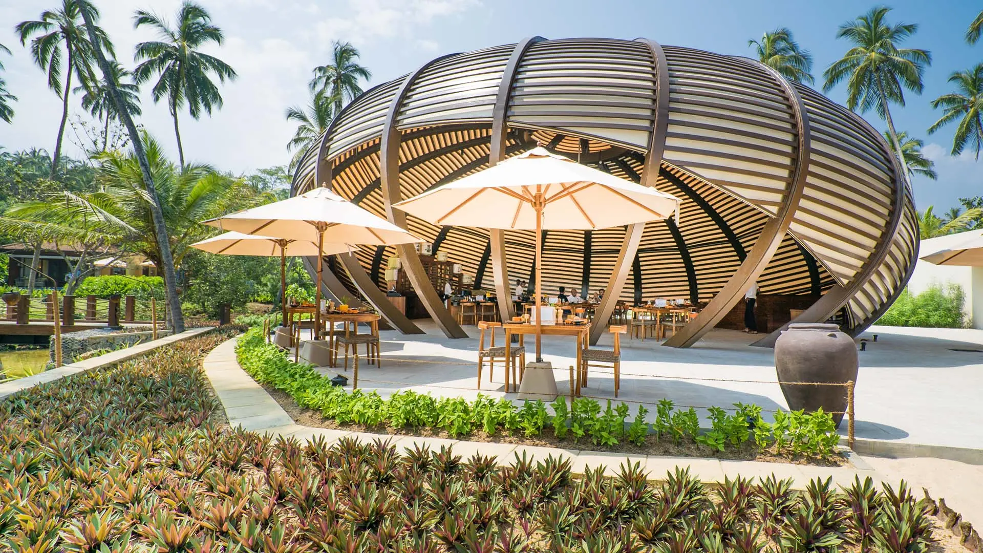 Review of Anantara Peace Haven Tangalle Resort