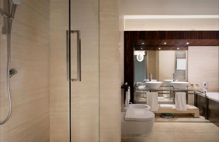Verified hotel review - Sina The Gray - 28