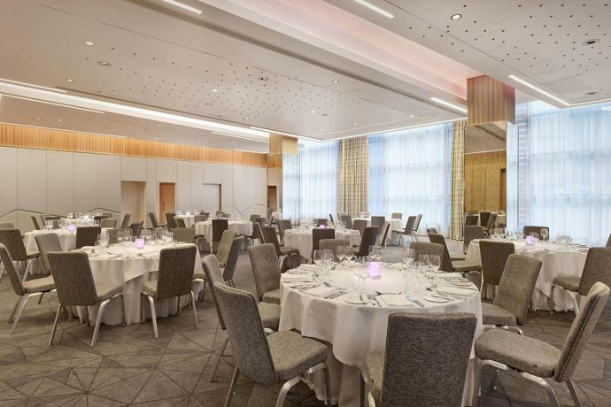 Sheraton Grand Hotel & Spa - 3